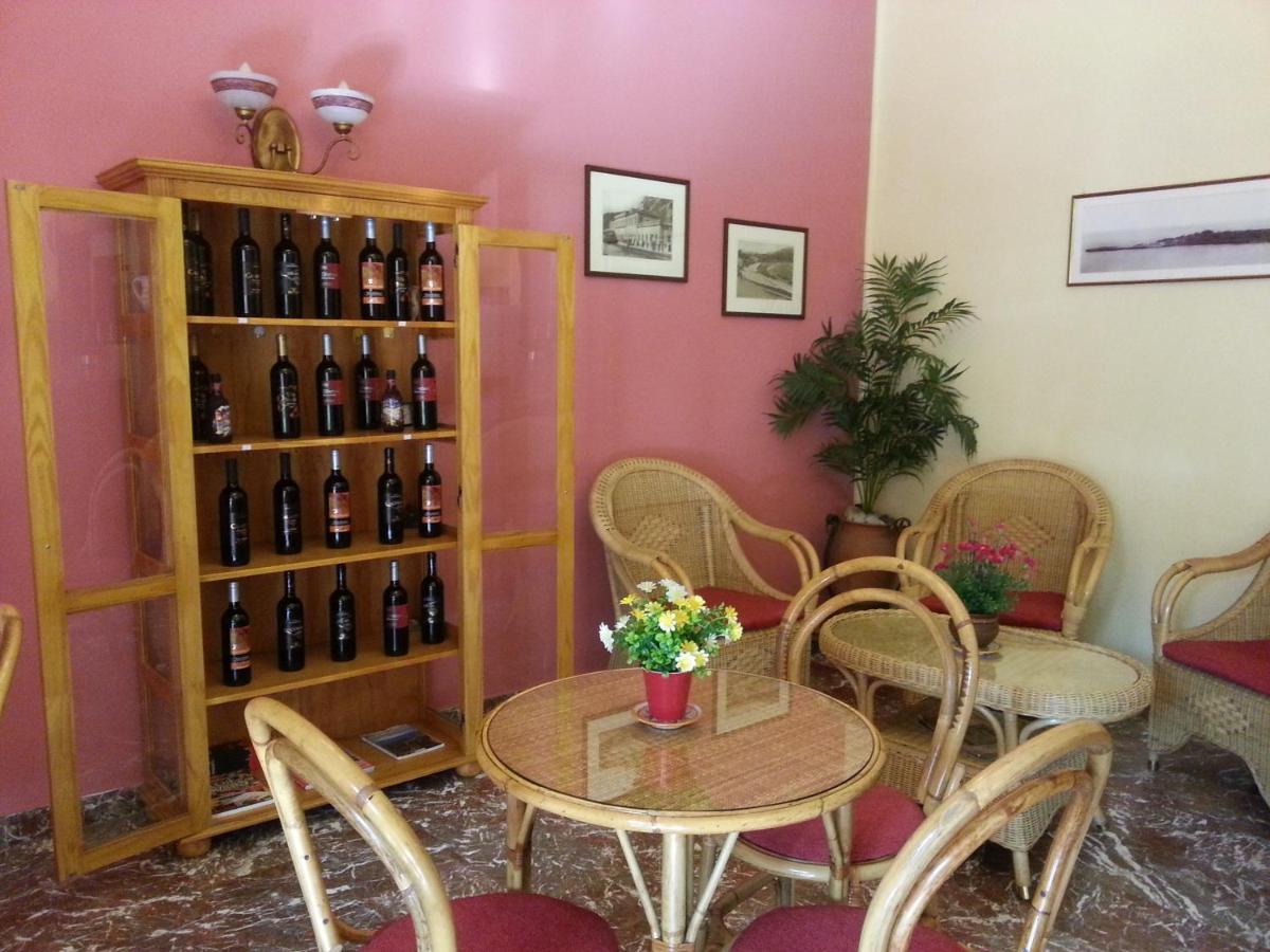 Hotel Pensione Cundari Таормина Экстерьер фото
